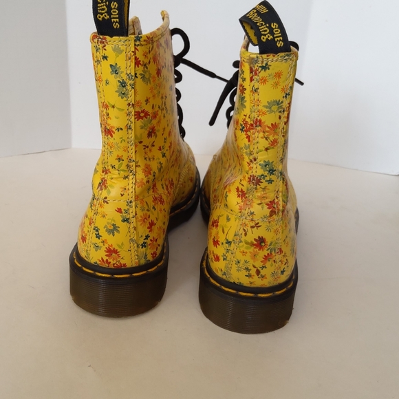 Women's Dr Martens 1460 genuine leather yellow floral combat boots - Picture 5 of 16